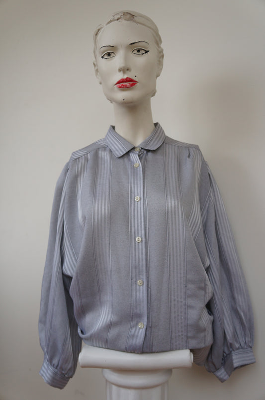 Chemise grise bouffante